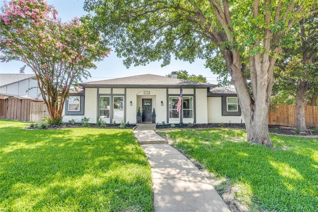 5016 Hatherly Dr