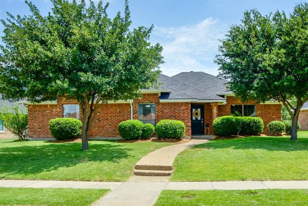 2513 Dove Creek Ln