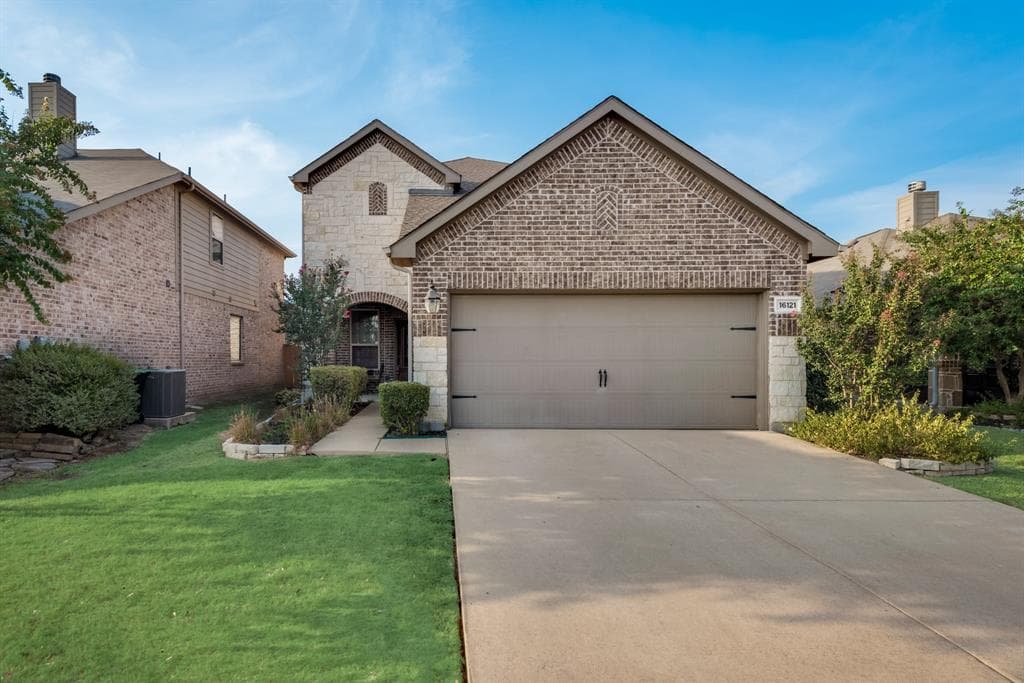 16121 Crosslake Ct