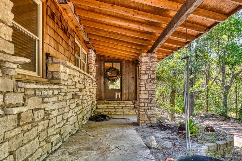 105 High Ridge Dr