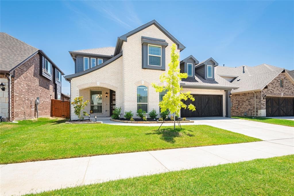 3204 Emerald Grove Ln