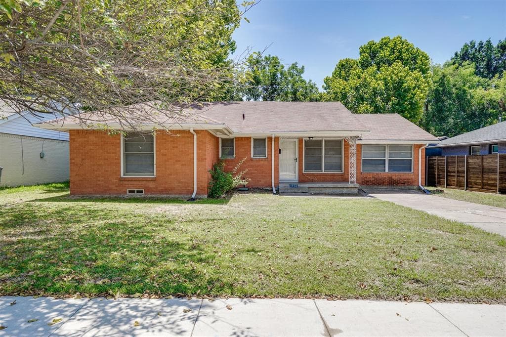 2722 Oates Dr
