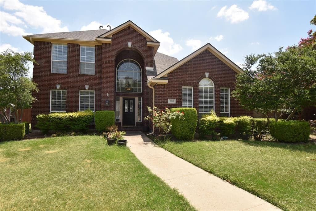 2512 Trailwest Ln