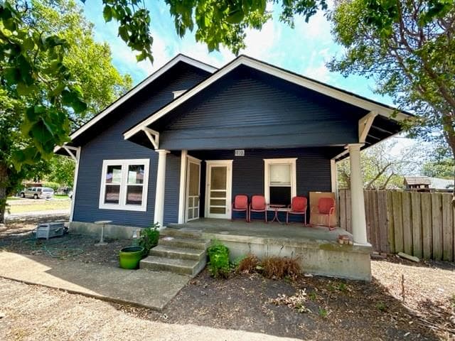 1000 E Exchange Pkwy