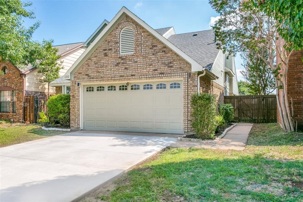 1232 Settlers Way