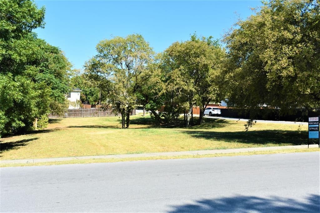 600 Overlook Dr