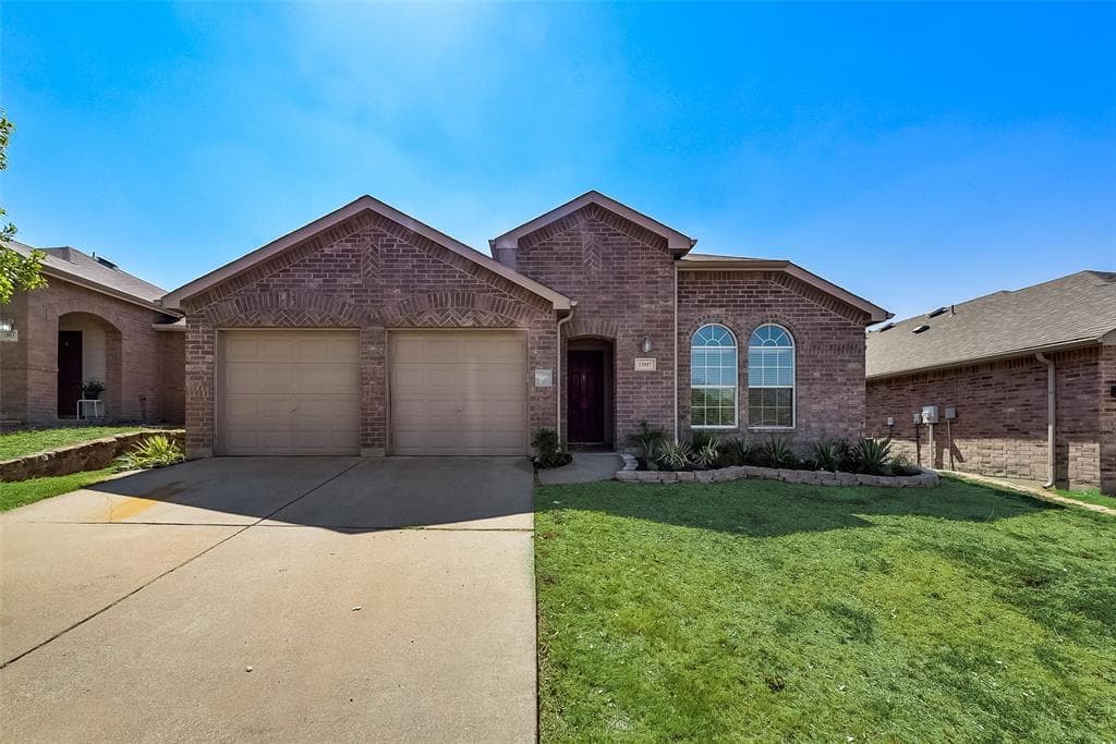 13917 Walnut Canyon Ct