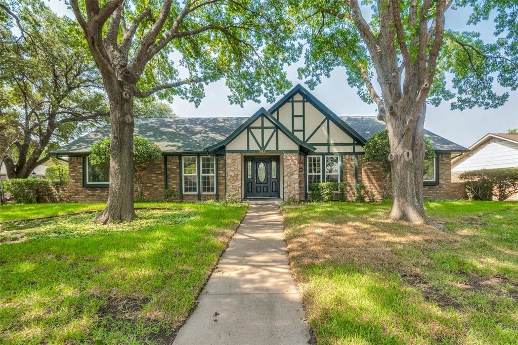 943 Clint Smith Dr