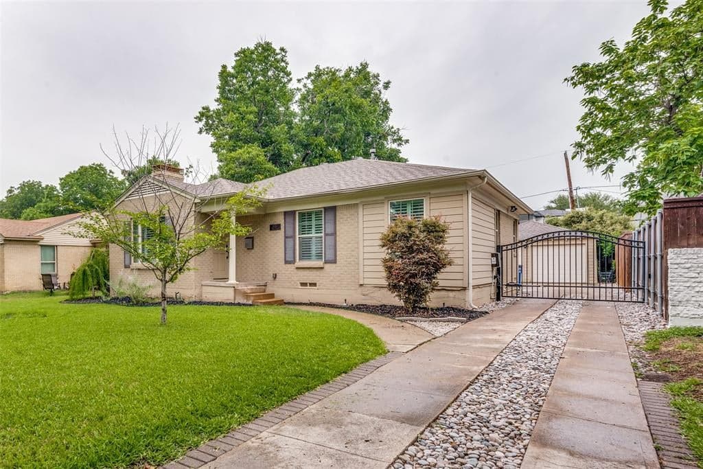3757 Park Ln