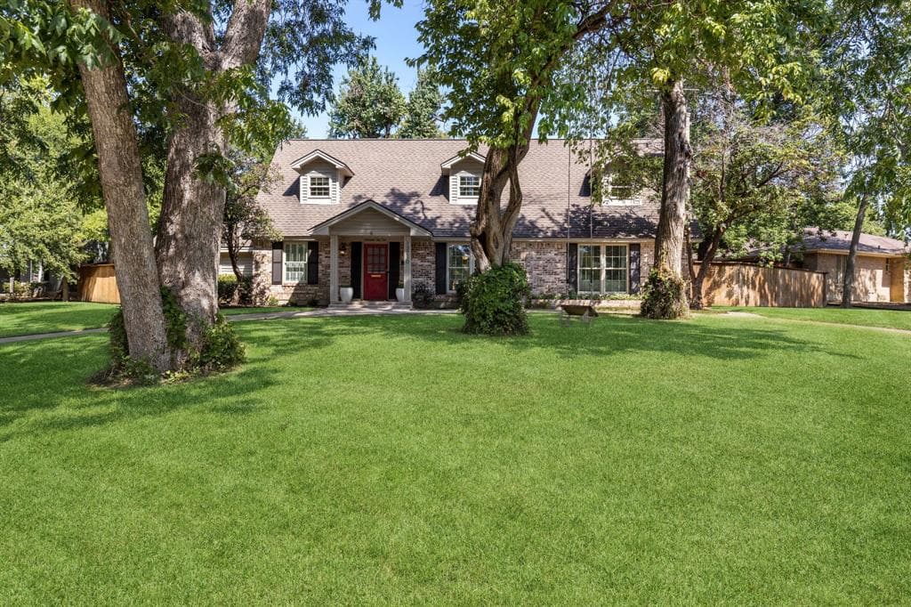13210 Roaring Springs Ln