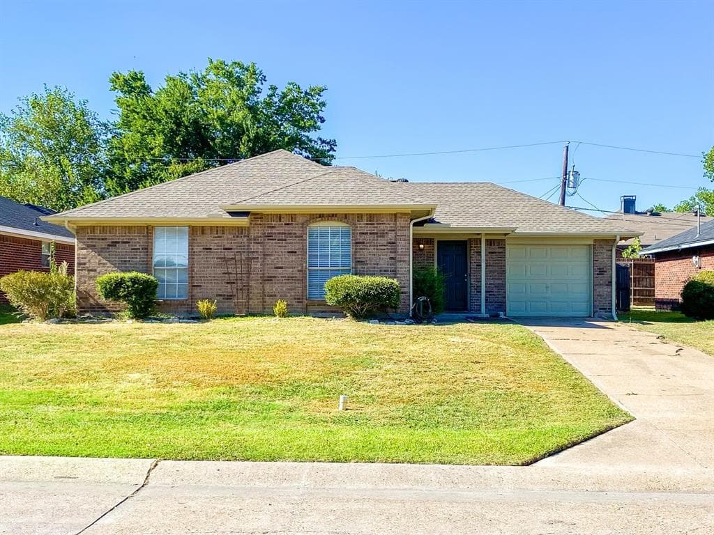 820 Brookhaven Dr