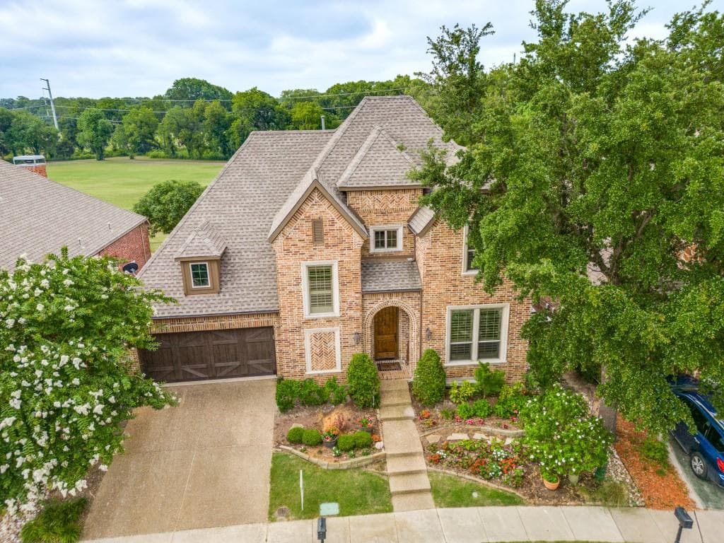 814 Winterwood Ct