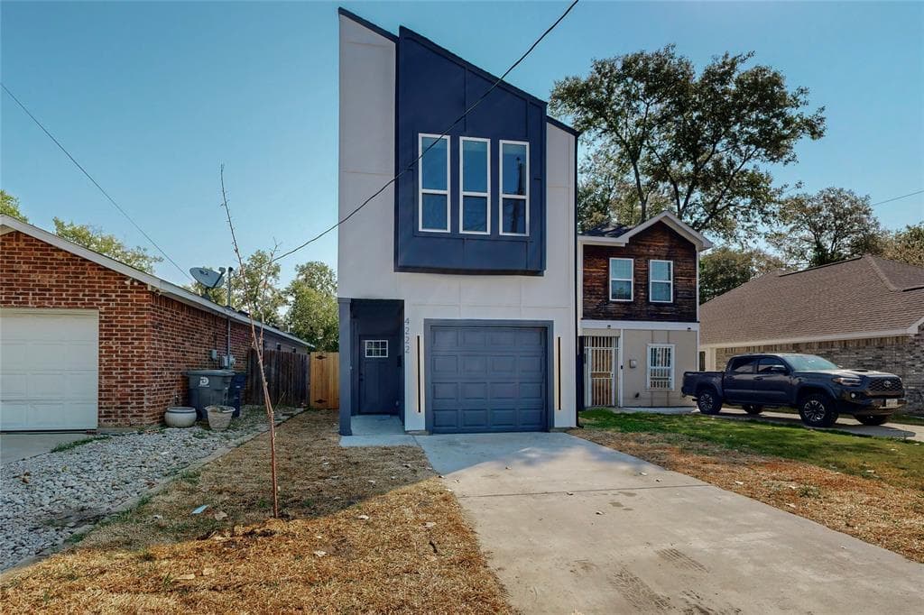 4222 Landrum Ave