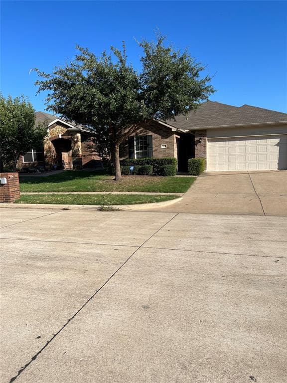 807 Bastrop Dr