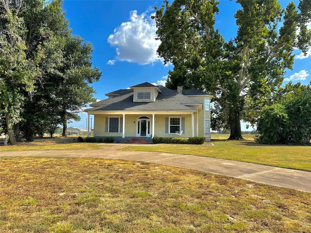 1296 County Road 2174