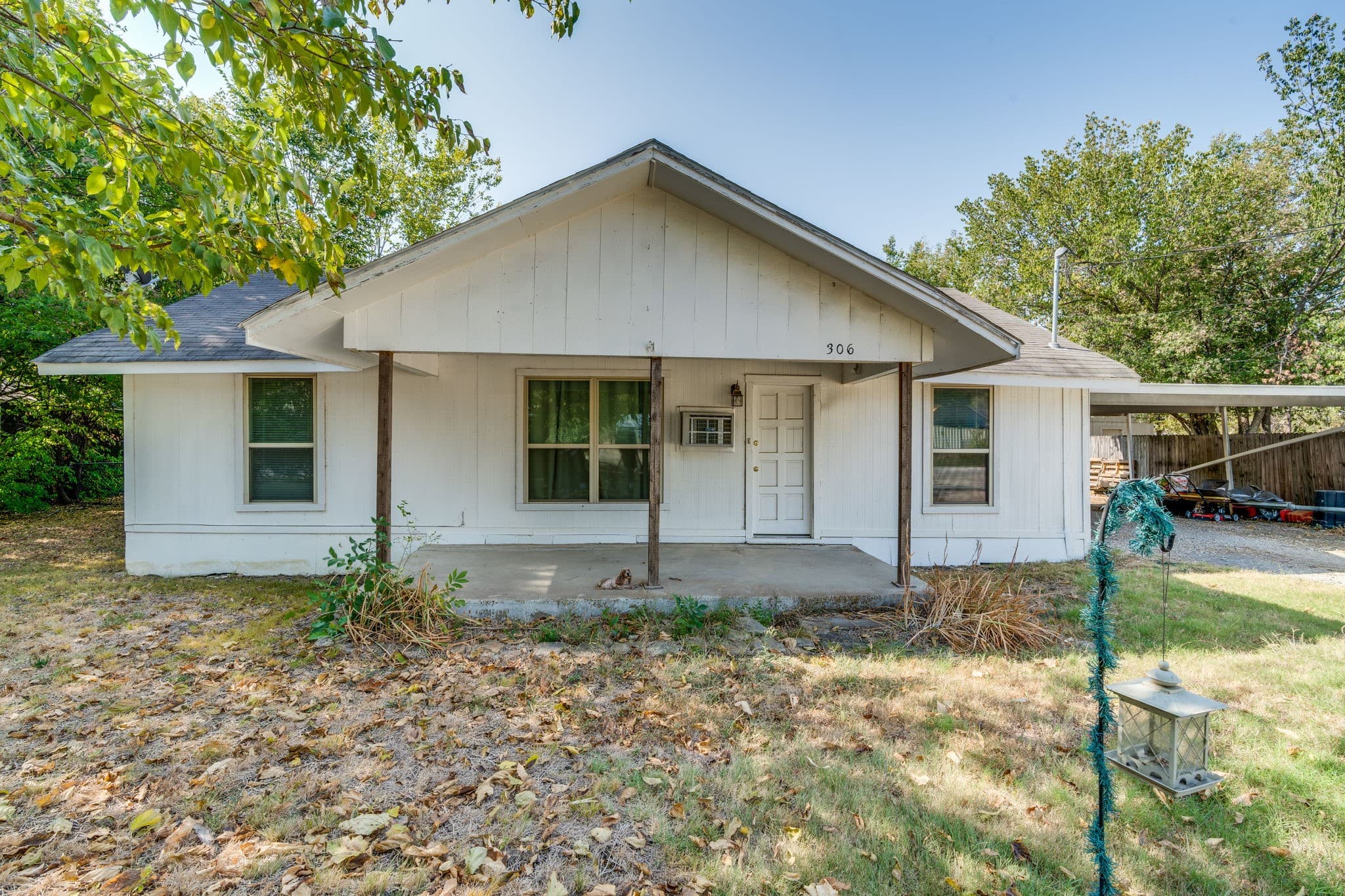 306 E Elm Ave