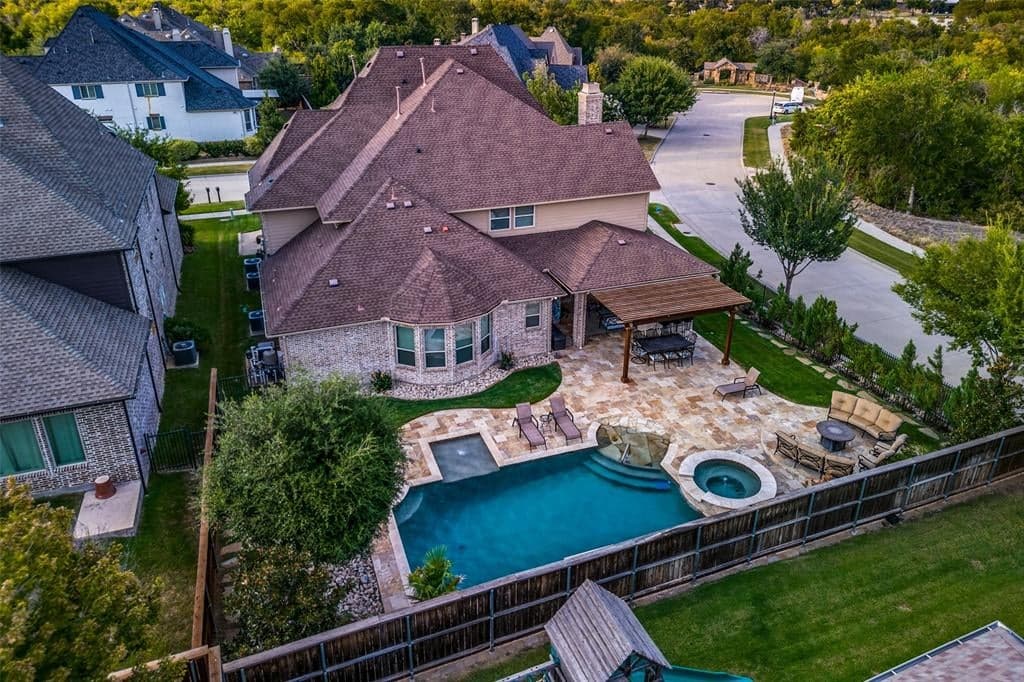 13885 Whistler Dr