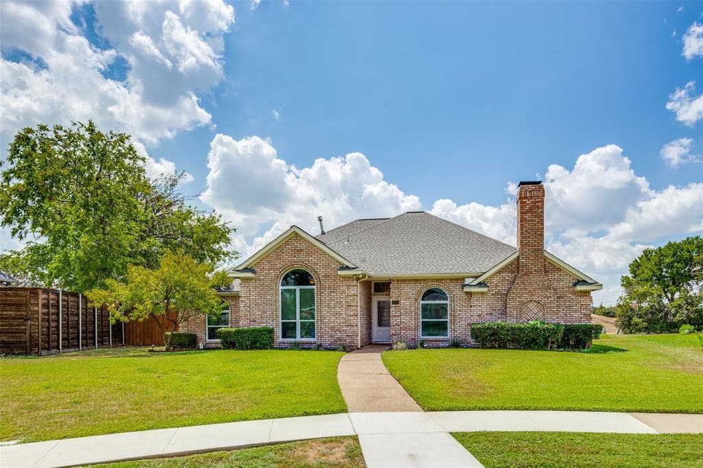 3608 Dartmouth Cir