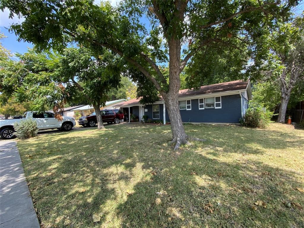 202 N Bowser Rd