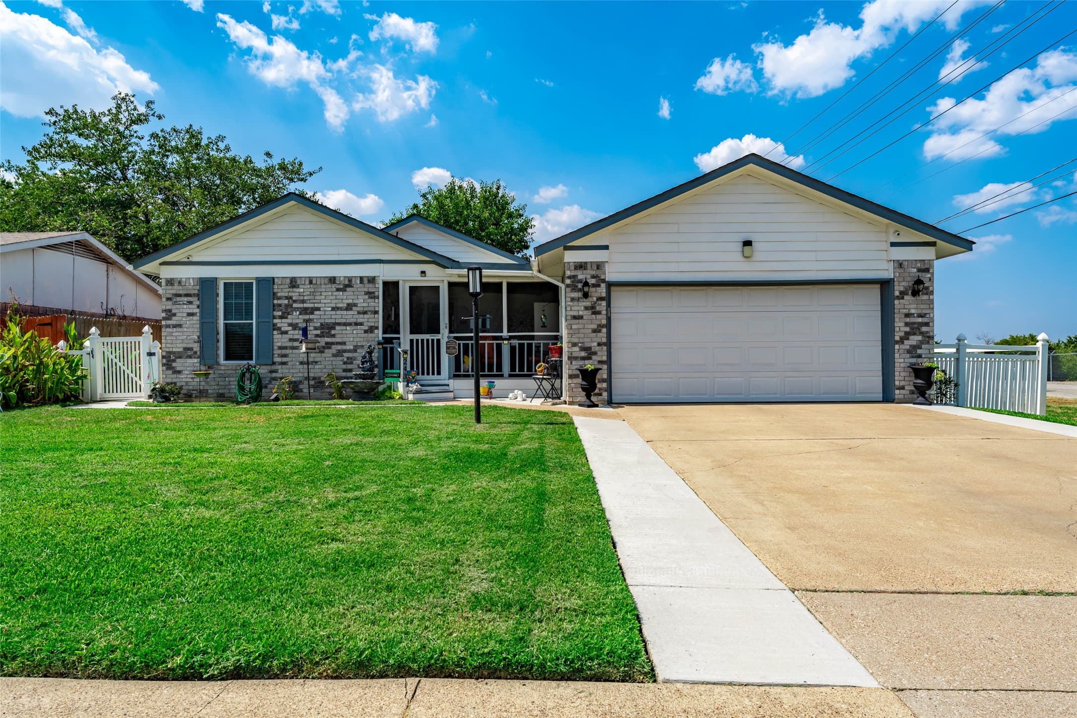 243 Redwood St
