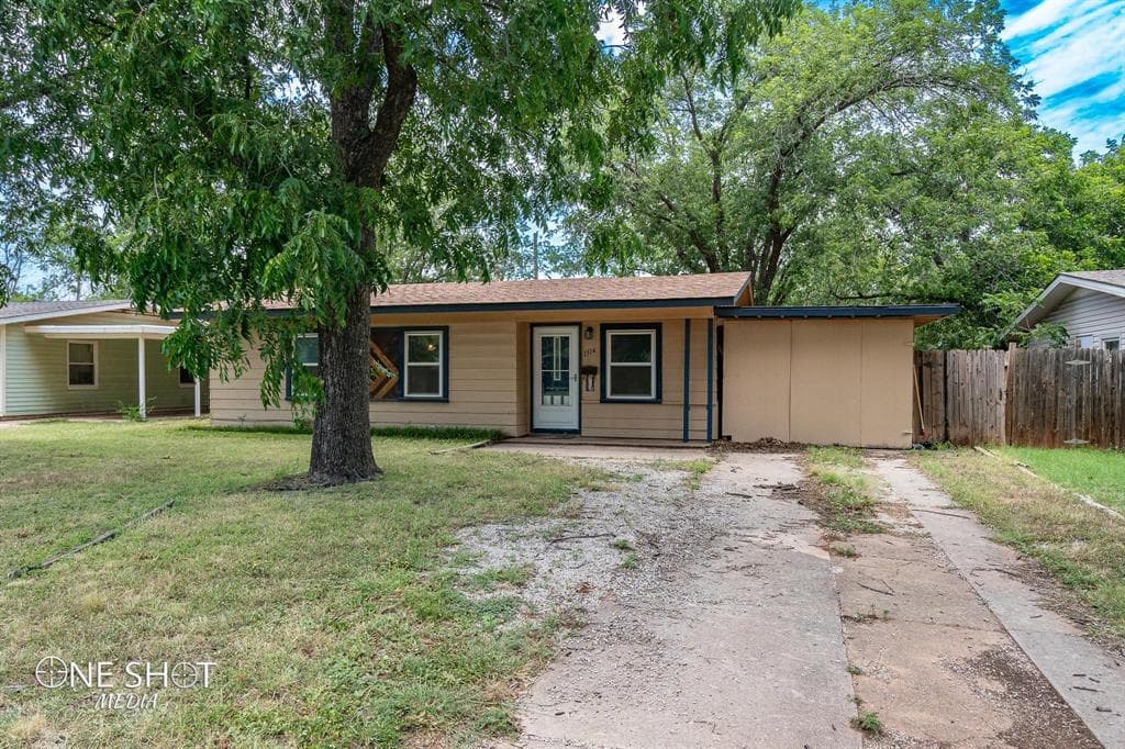 1314 Buccaneer Dr