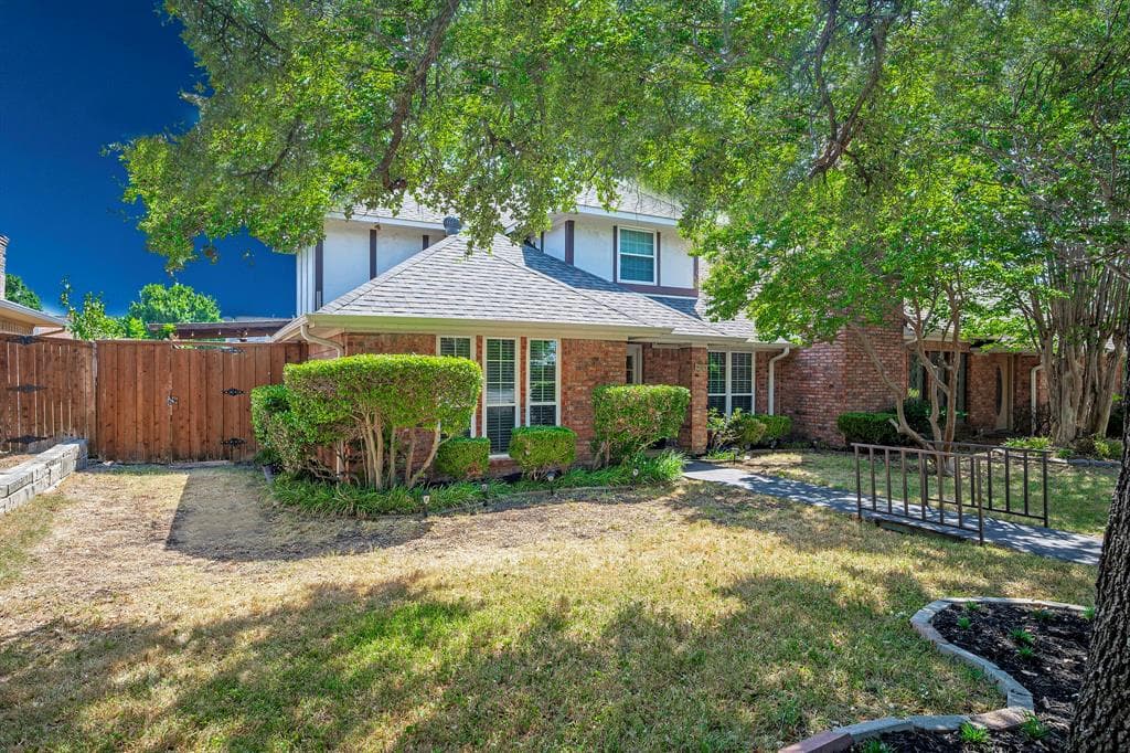 7104 Colada Ct