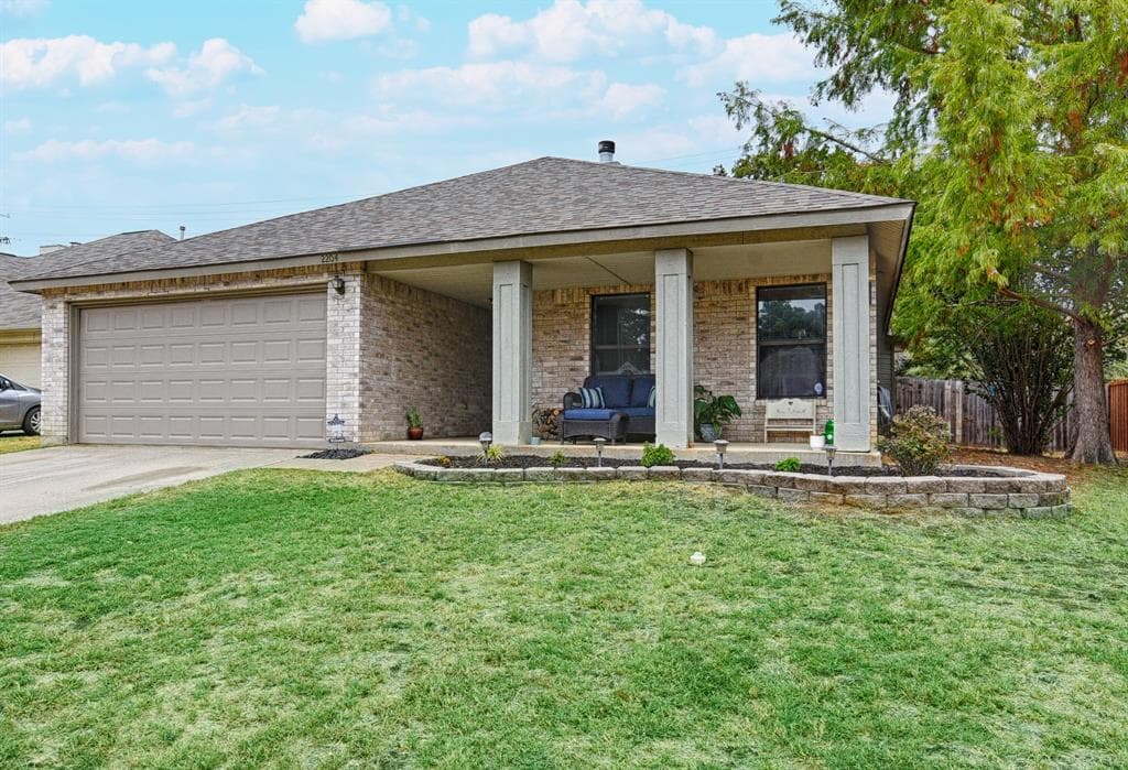 2204 Brazos Dr