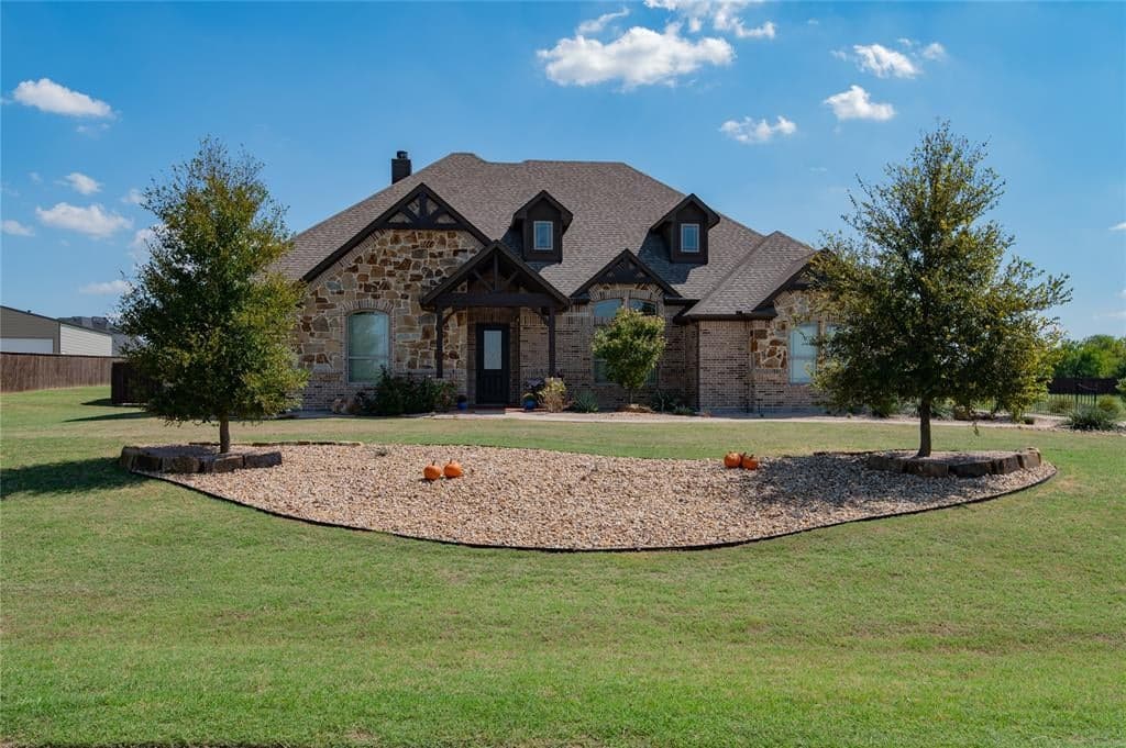 850 Davenport Dr