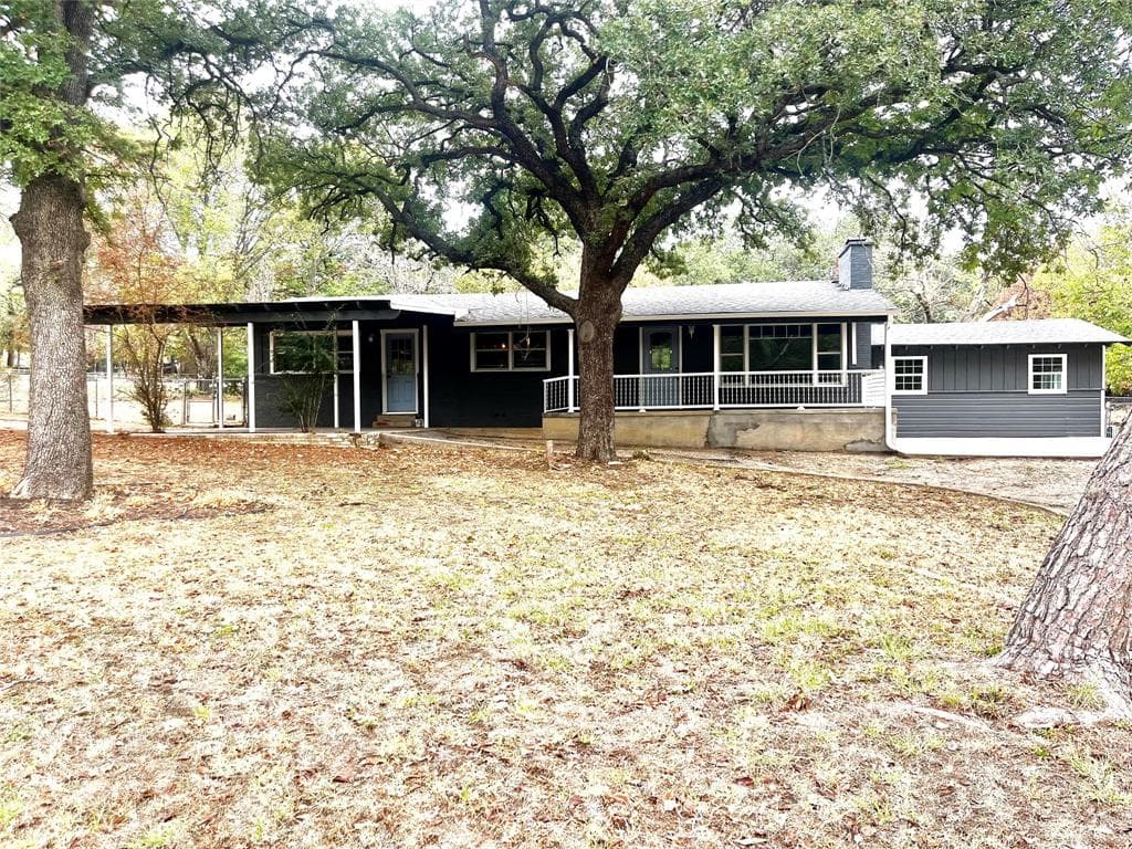921 Jarvis Ln