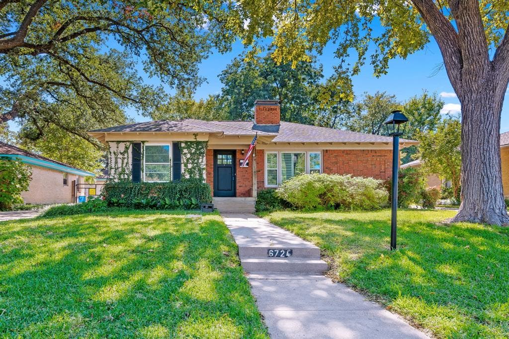 6724 Blessing Dr