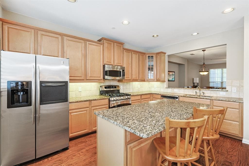 2577 Jacobson Dr
