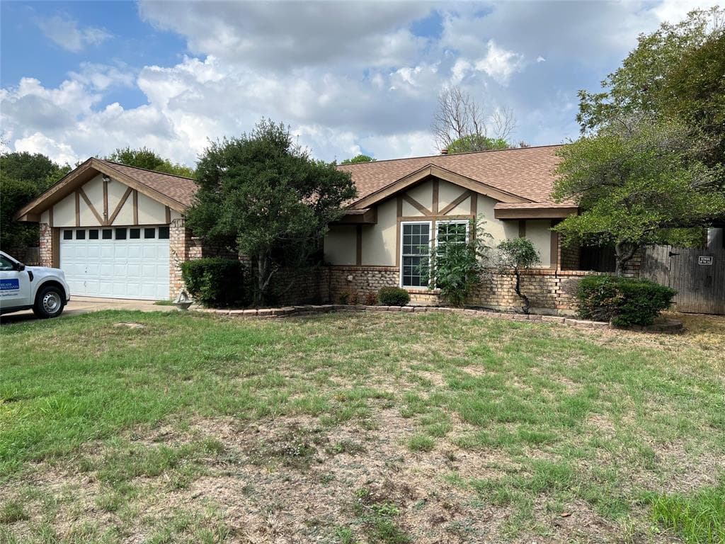 1206 Oakhurst Ct