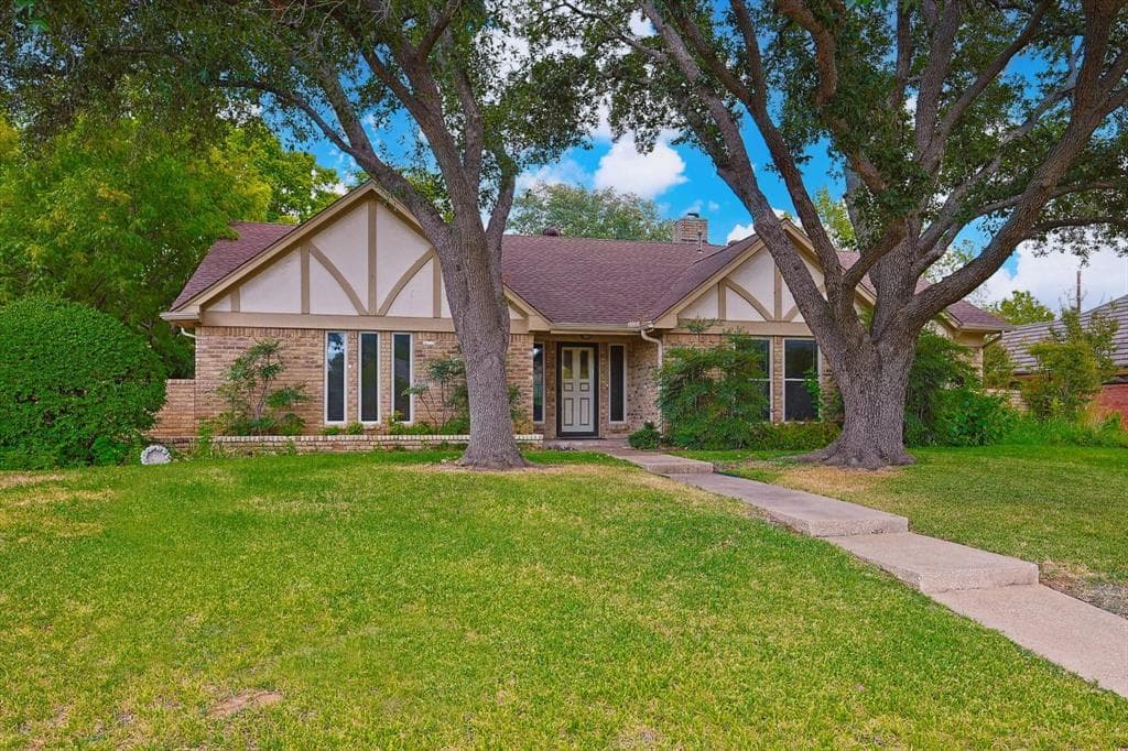 137 Addison Dr