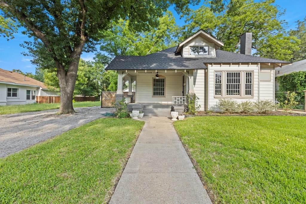 623 N Winnetka Ave