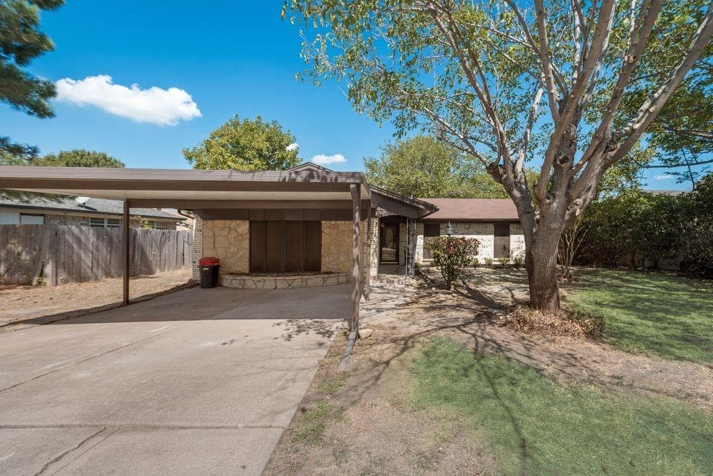 4409 Mink Dr