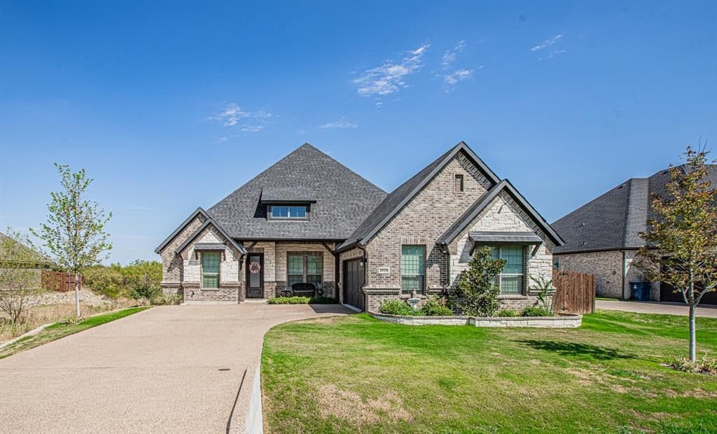 2021 Carlisle Dr