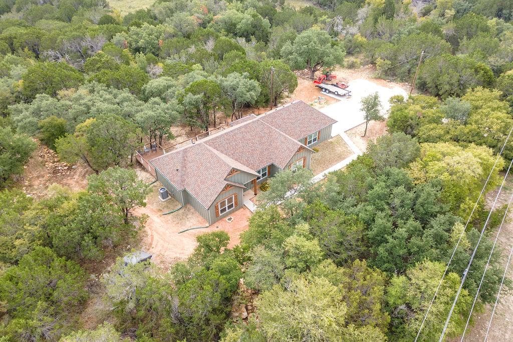 775 Jimmy Houston Way