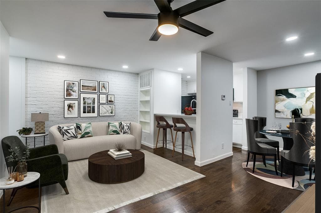 4231 Travis St Apt 15