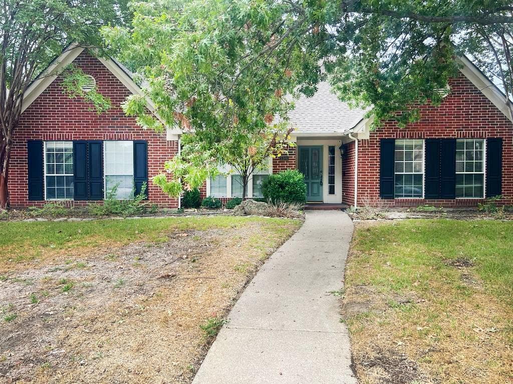 3301 Wareham Cir