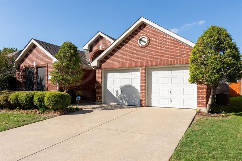 5321 Warm Springs Trl