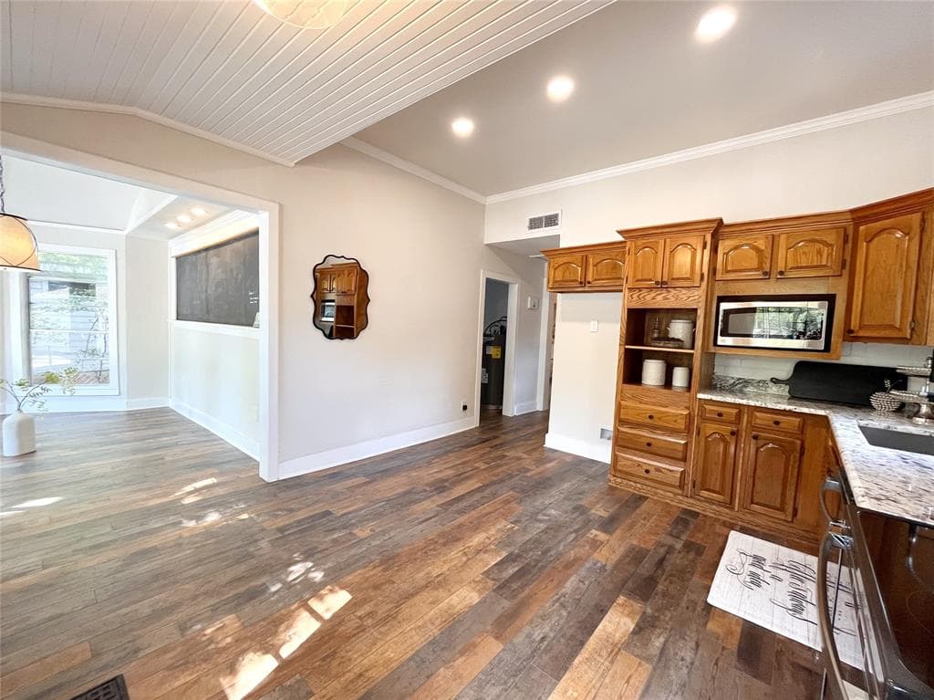 Gallery image 2