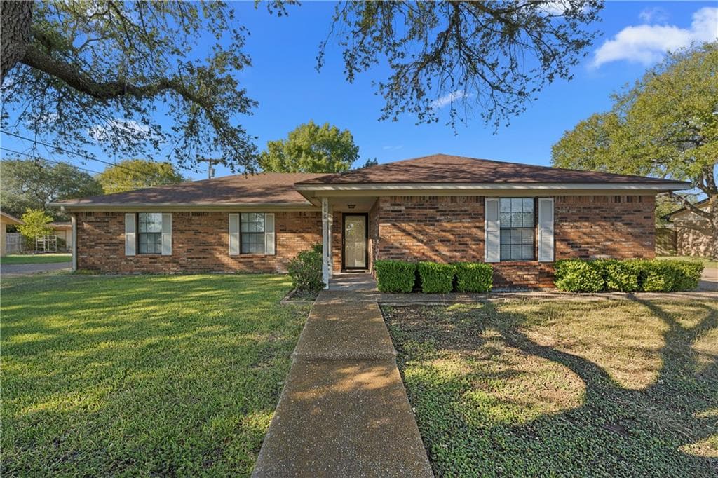 Main property image