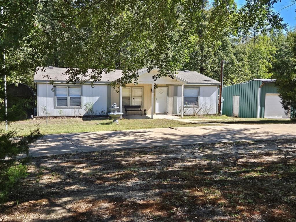 224 Western Acres
