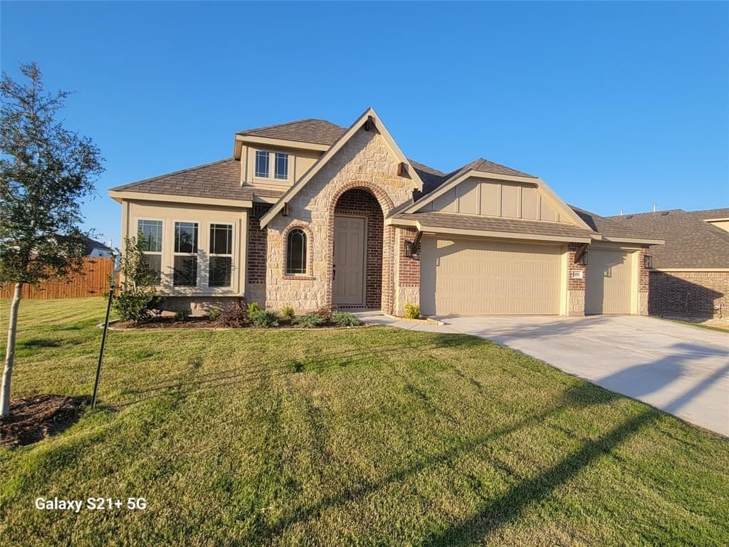 1401 Cedar Creek Ln