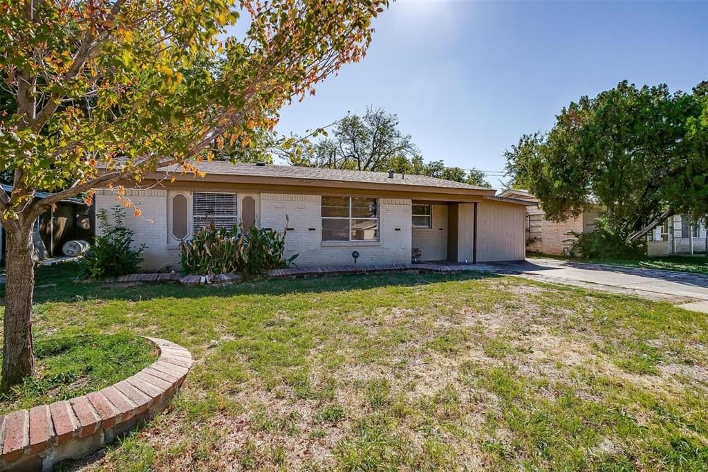 1808 Glynn Oaks Dr