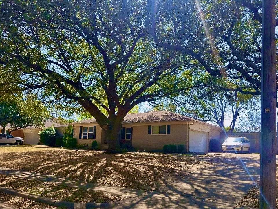 528 Highland Blvd