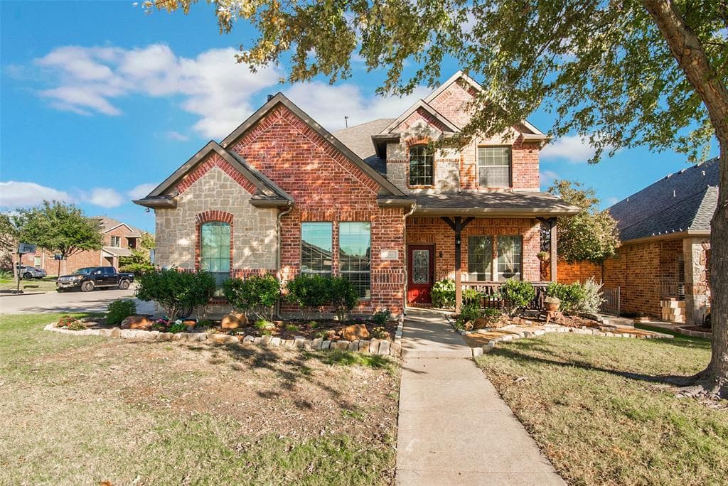 1511 Greenbrier Dr