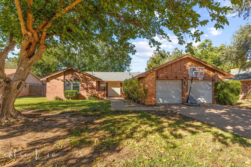 4658 Pamela Dr