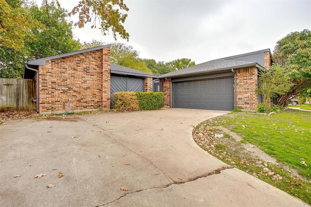 312 Grand Meadow Dr