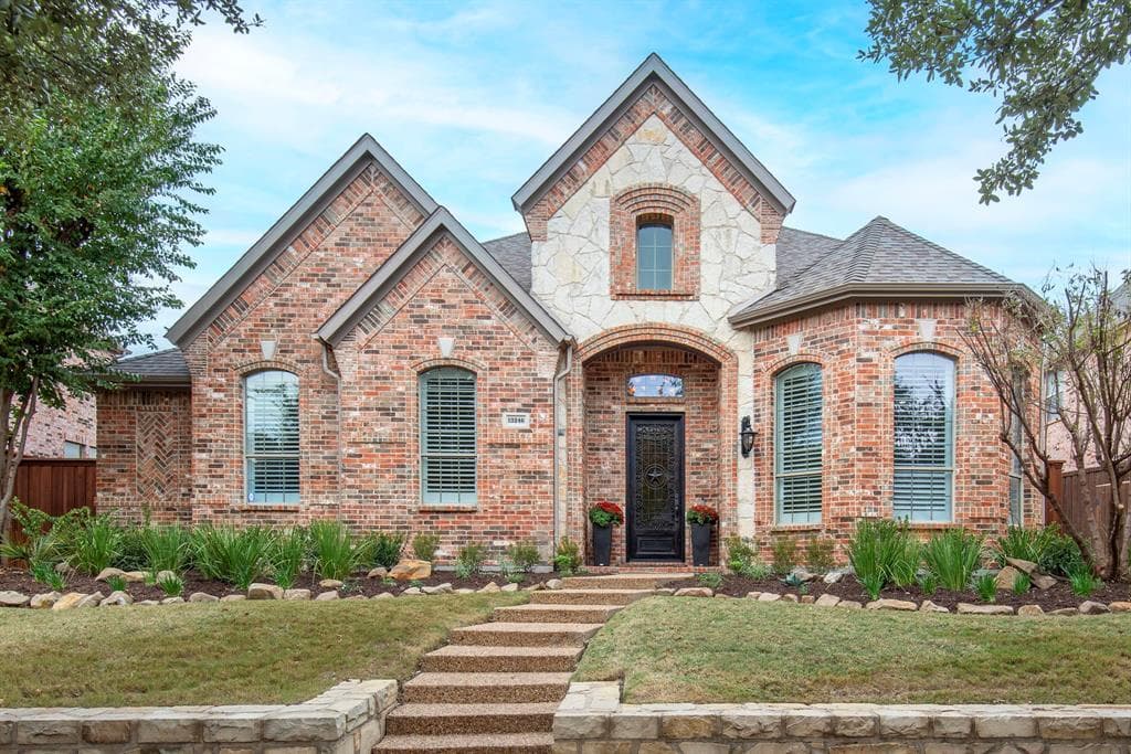 13246 Torrington Dr
